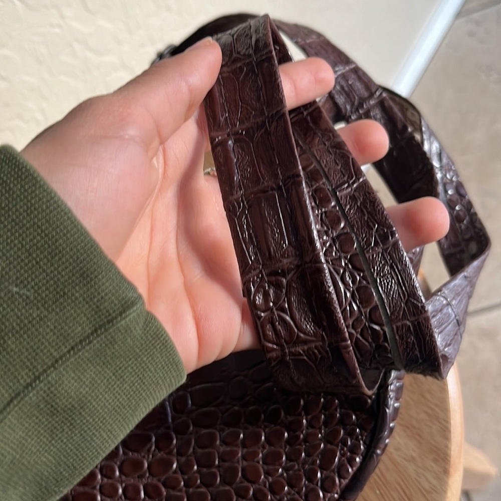 Brown - Picture 4 of 4